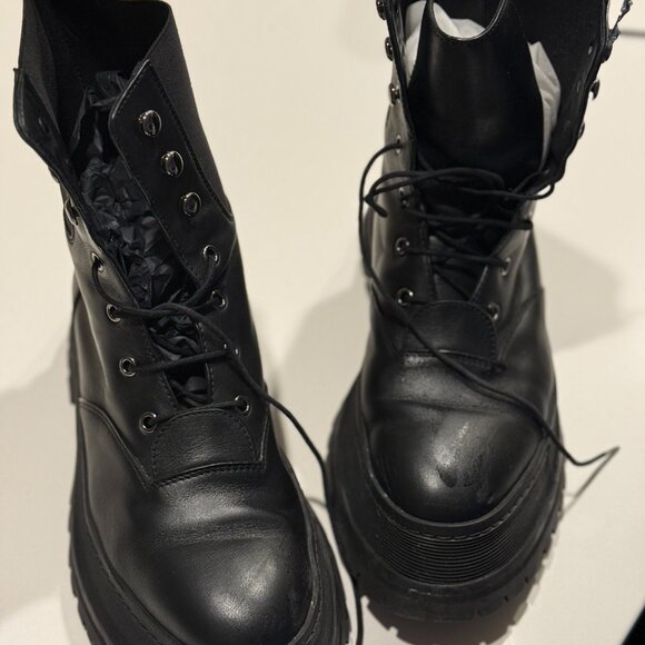 BURBERRY Springton leather platform ankle boots - Picture 3 of 3